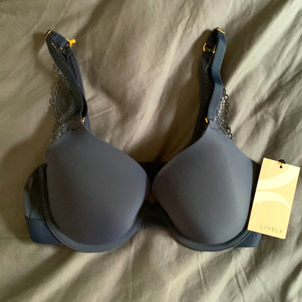 32C NAVY BLUE LIVELY BRA